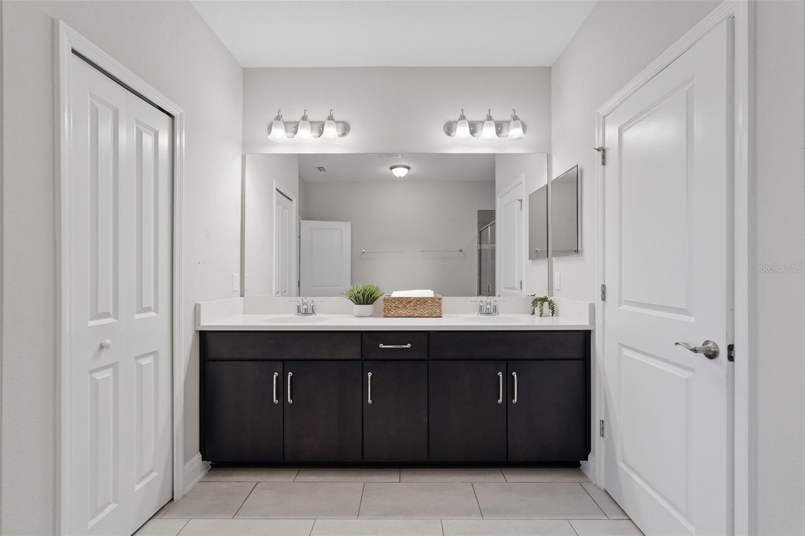 30183 SOUTHWELL LN, WESLEY CHAPEL, FL, 33543