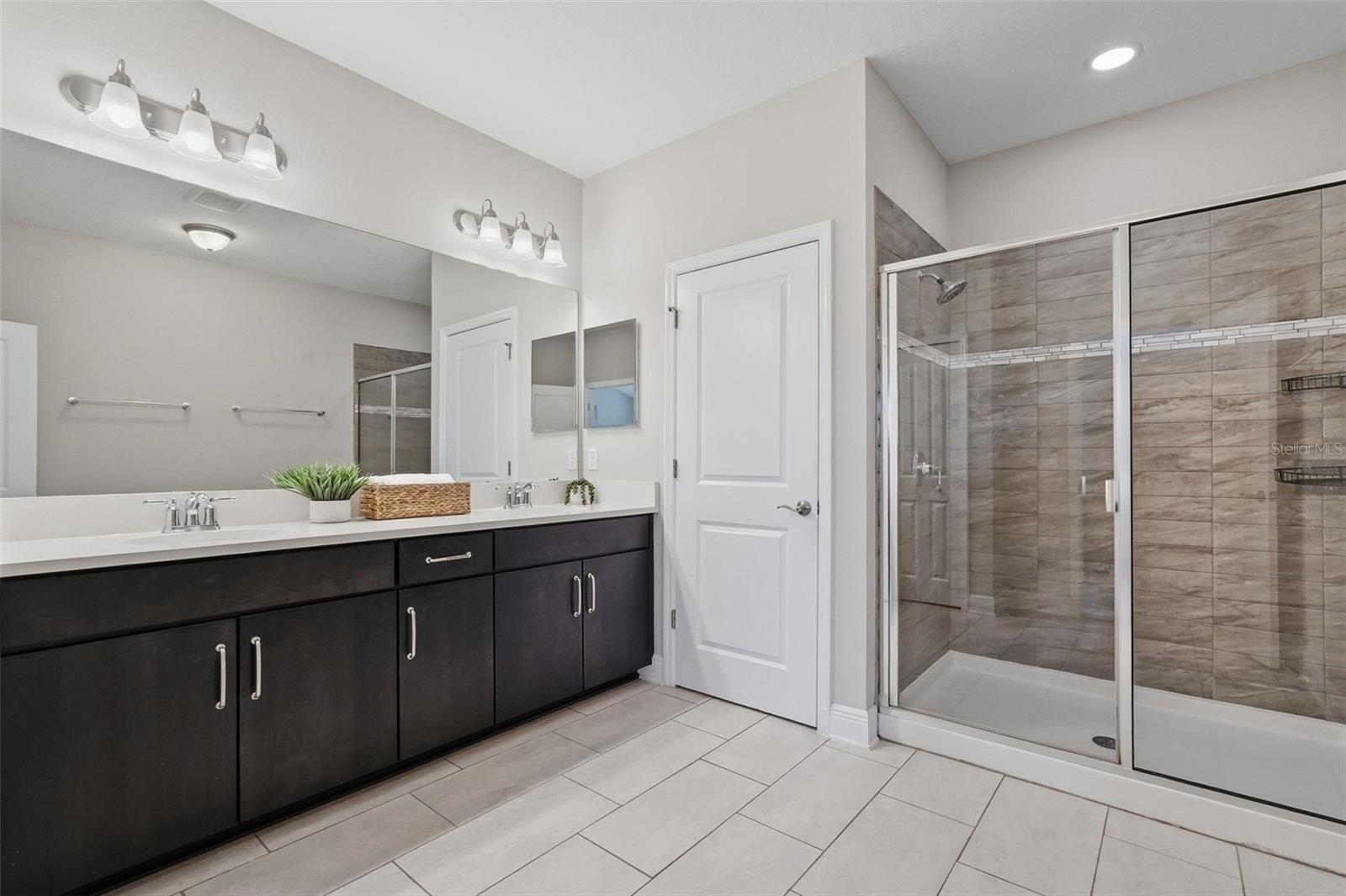 30183 SOUTHWELL LN, WESLEY CHAPEL, FL, 33543
