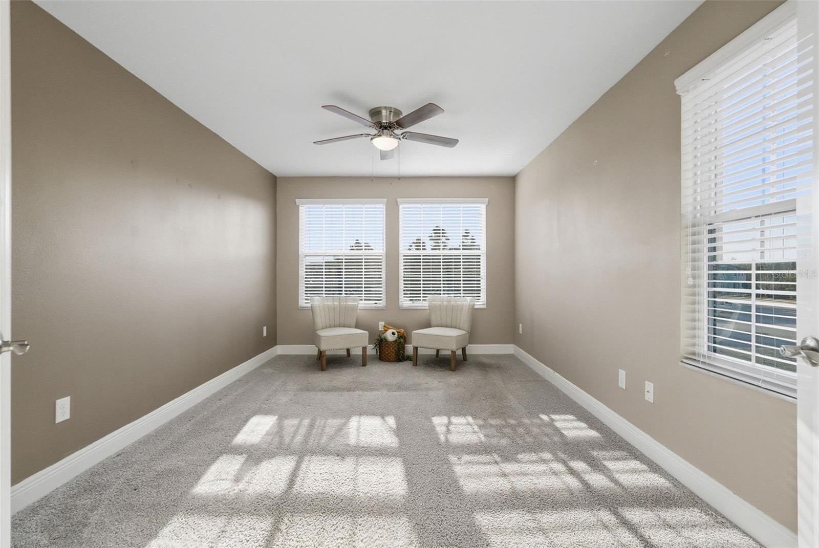 30183 SOUTHWELL LN, WESLEY CHAPEL, FL, 33543