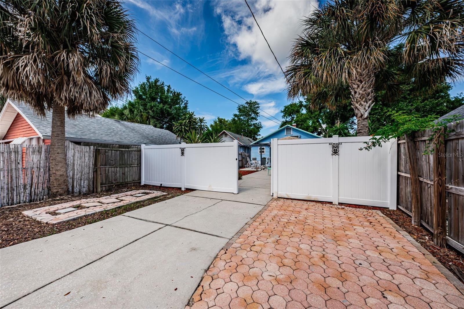 547 15TH ST N, ST PETERSBURG, FL, 33705