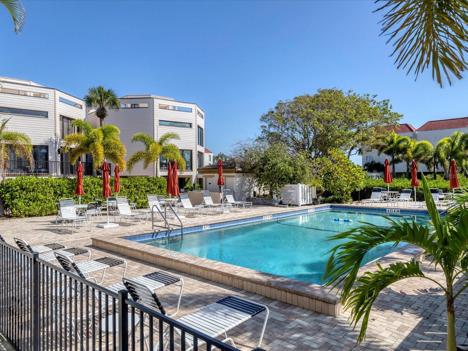 3607 E BAY DR #206, HOLMES BEACH, FL, 34217