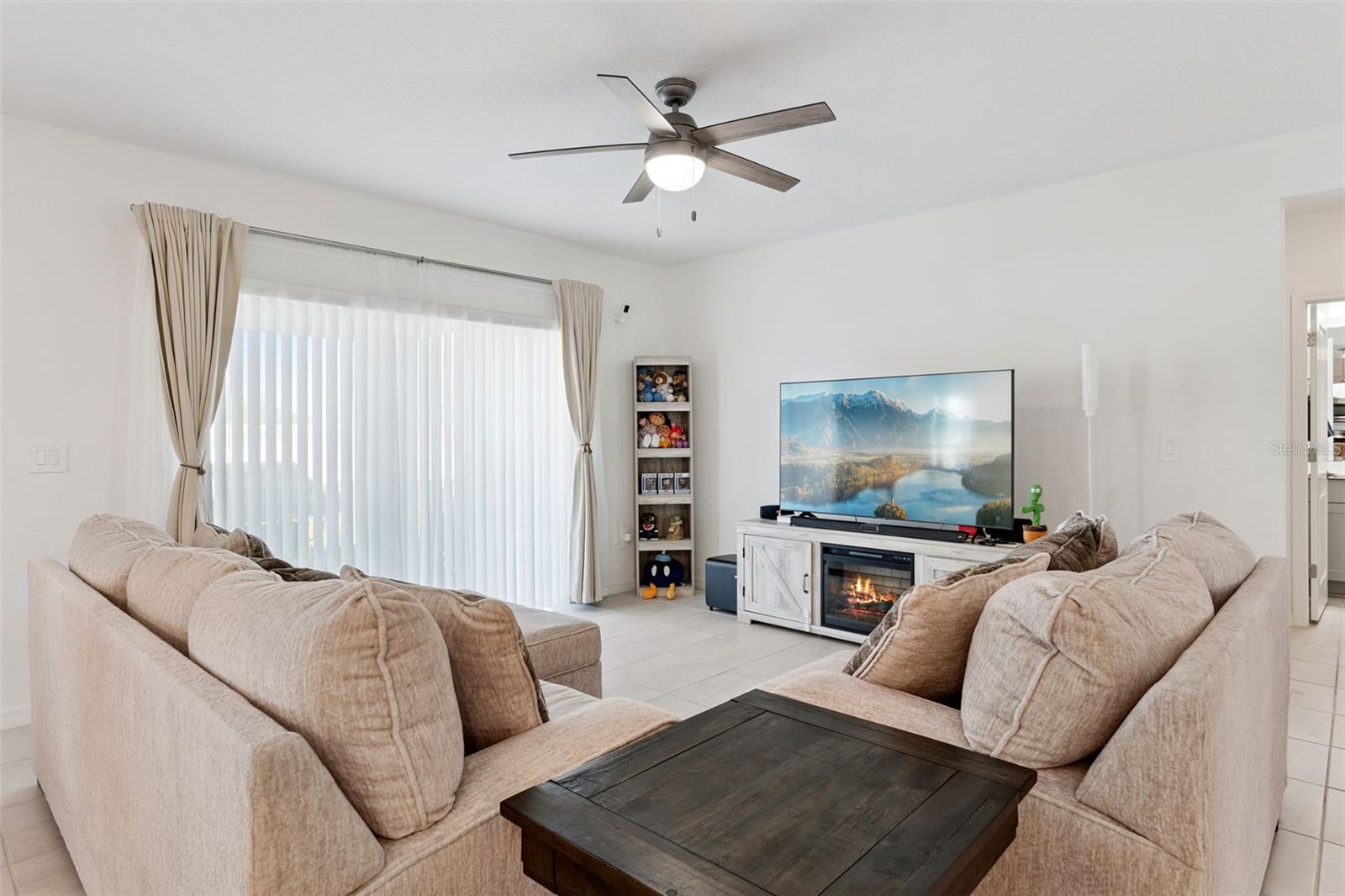 1111 CALICO POINTE CIR, GROVELAND, FL, 34736