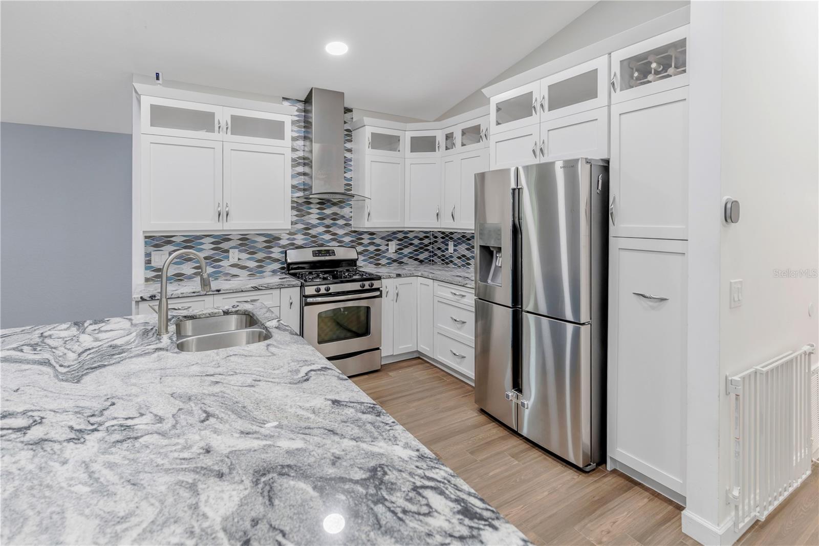 727 HIDDEN LAKE DR, TARPON SPRINGS, FL, 34689