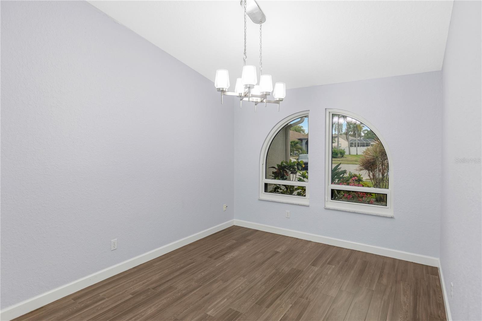 727 HIDDEN LAKE DR, TARPON SPRINGS, FL, 34689