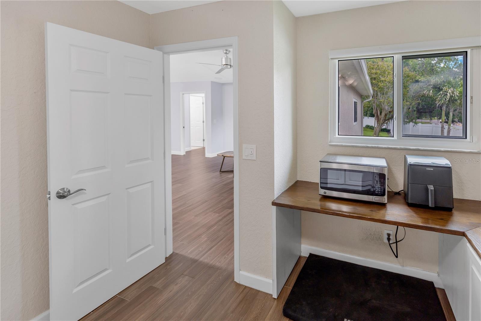 727 HIDDEN LAKE DR, TARPON SPRINGS, FL, 34689