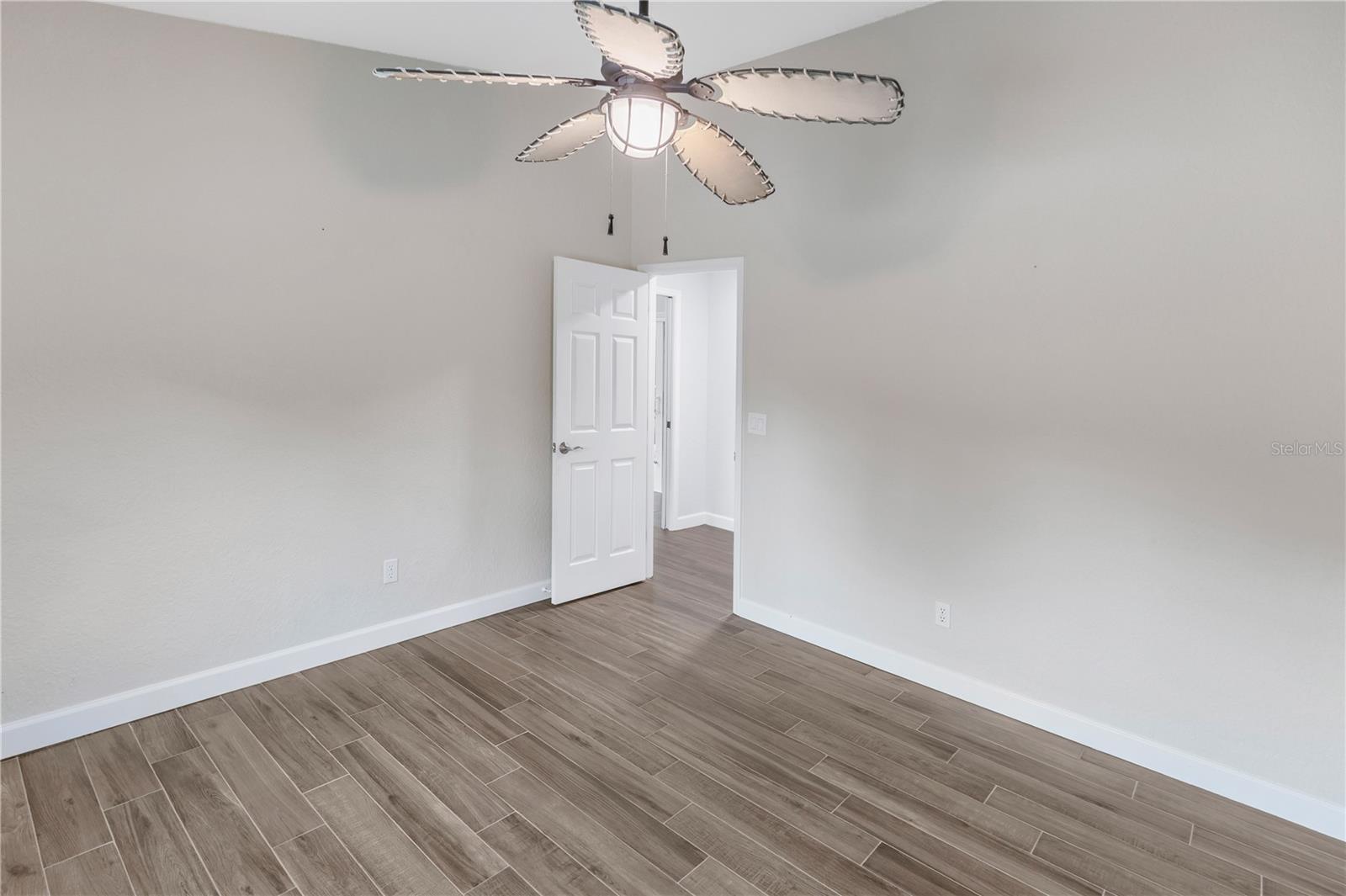 727 HIDDEN LAKE DR, TARPON SPRINGS, FL, 34689