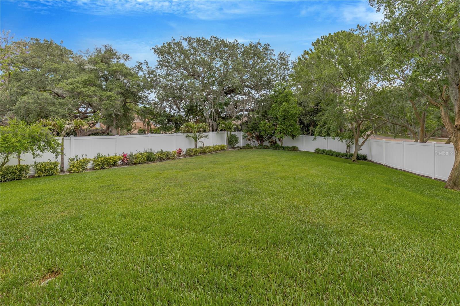 727 HIDDEN LAKE DR, TARPON SPRINGS, FL, 34689