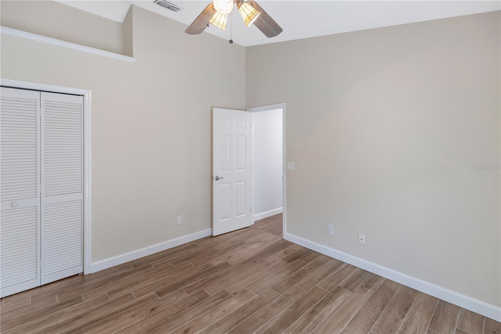 727 HIDDEN LAKE DR, TARPON SPRINGS, FL, 34689