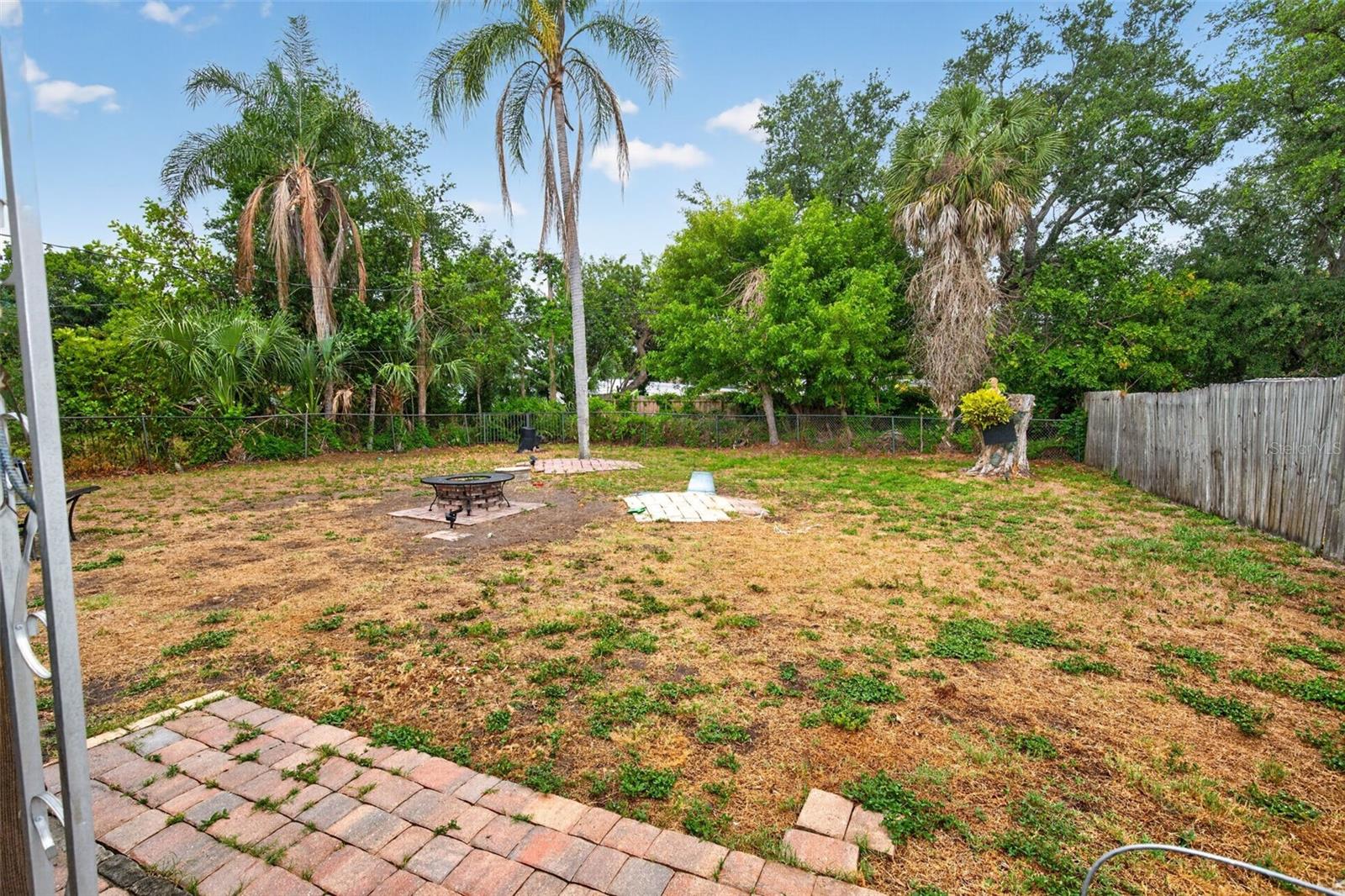 5900 DR MARTIN LUTHER KING JR ST N, ST PETERSBURG, FL, 33703