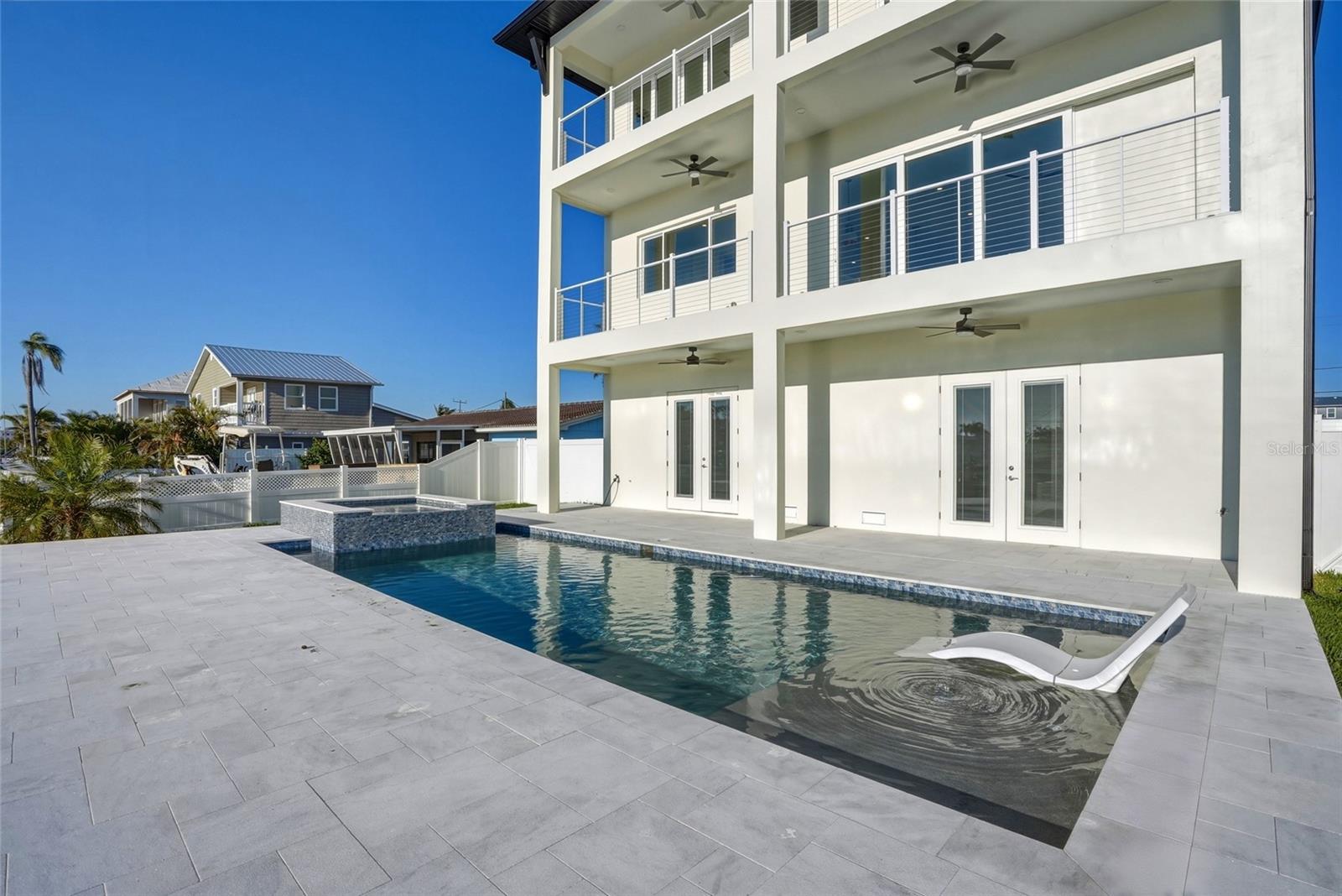 534 CRYSTAL DR, MADEIRA BEACH, FL, 33708