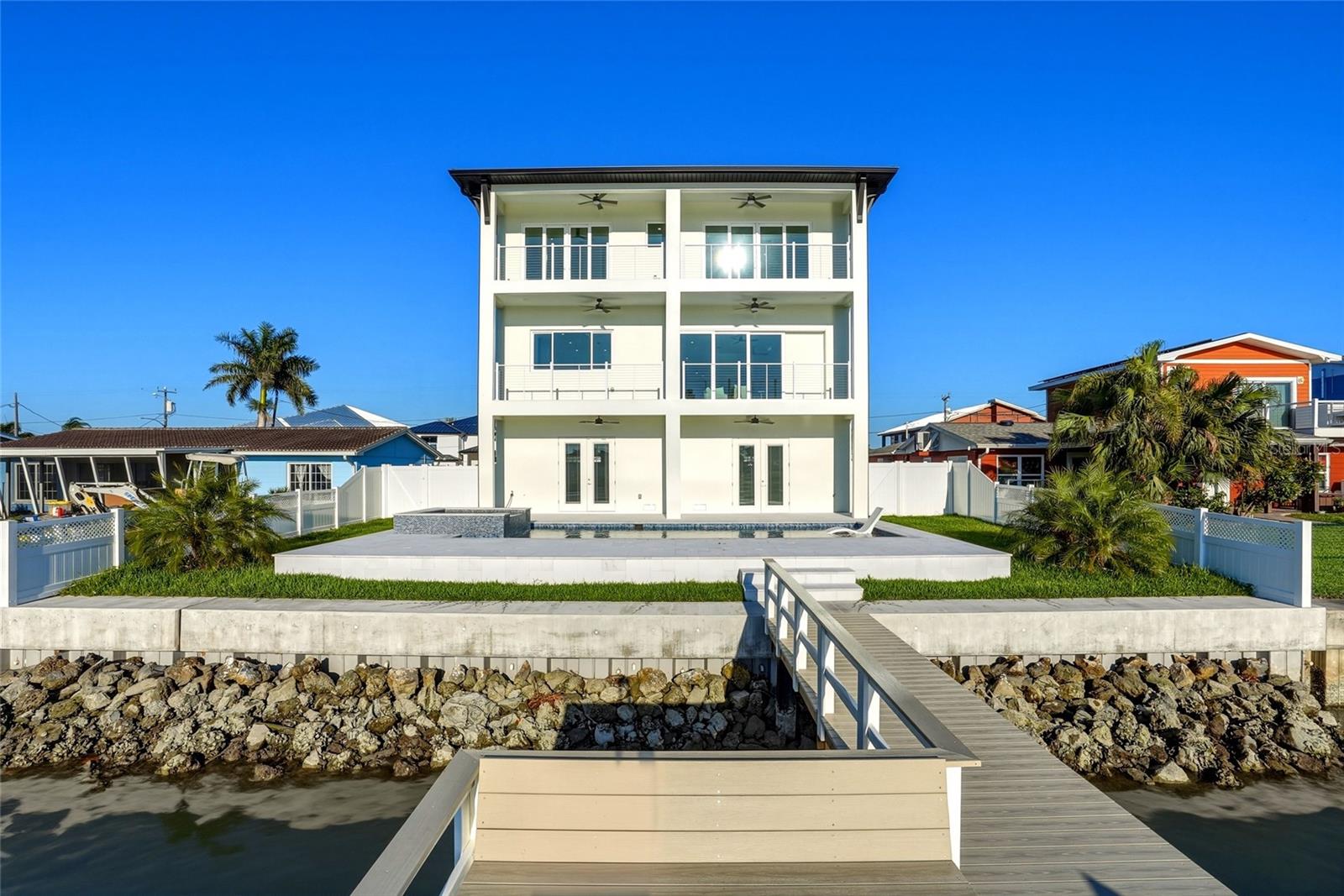 534 CRYSTAL DR, MADEIRA BEACH, FL, 33708