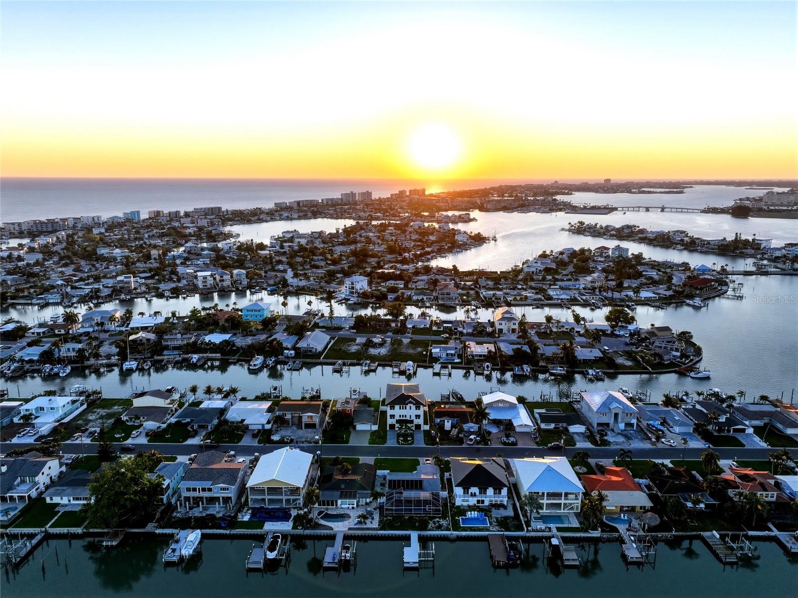 534 CRYSTAL DR, MADEIRA BEACH, FL, 33708
