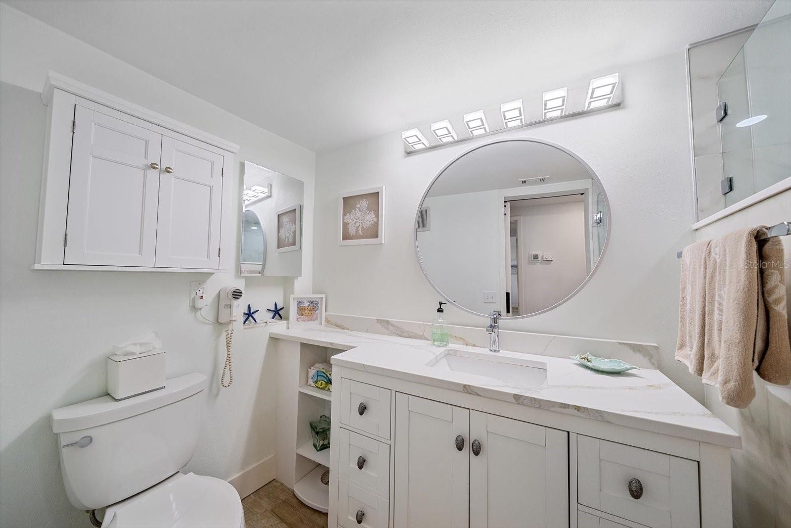 100 SANDS POINT RD #225, LONGBOAT KEY, FL, 34228