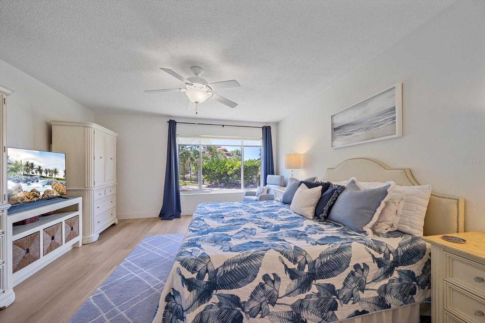 100 SANDS POINT RD #225, LONGBOAT KEY, FL, 34228