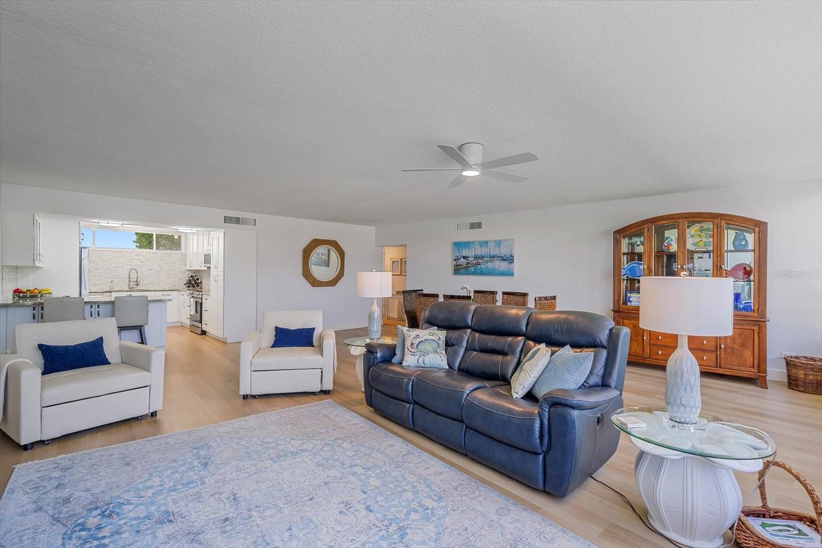 100 SANDS POINT RD #225, LONGBOAT KEY, FL, 34228