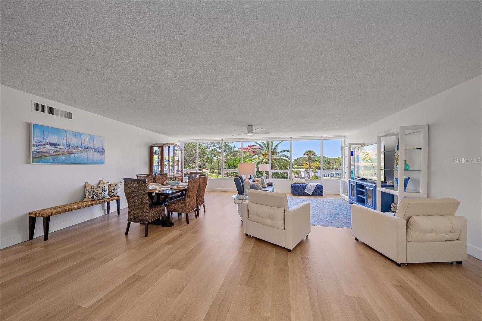 100 SANDS POINT RD #225, LONGBOAT KEY, FL, 34228