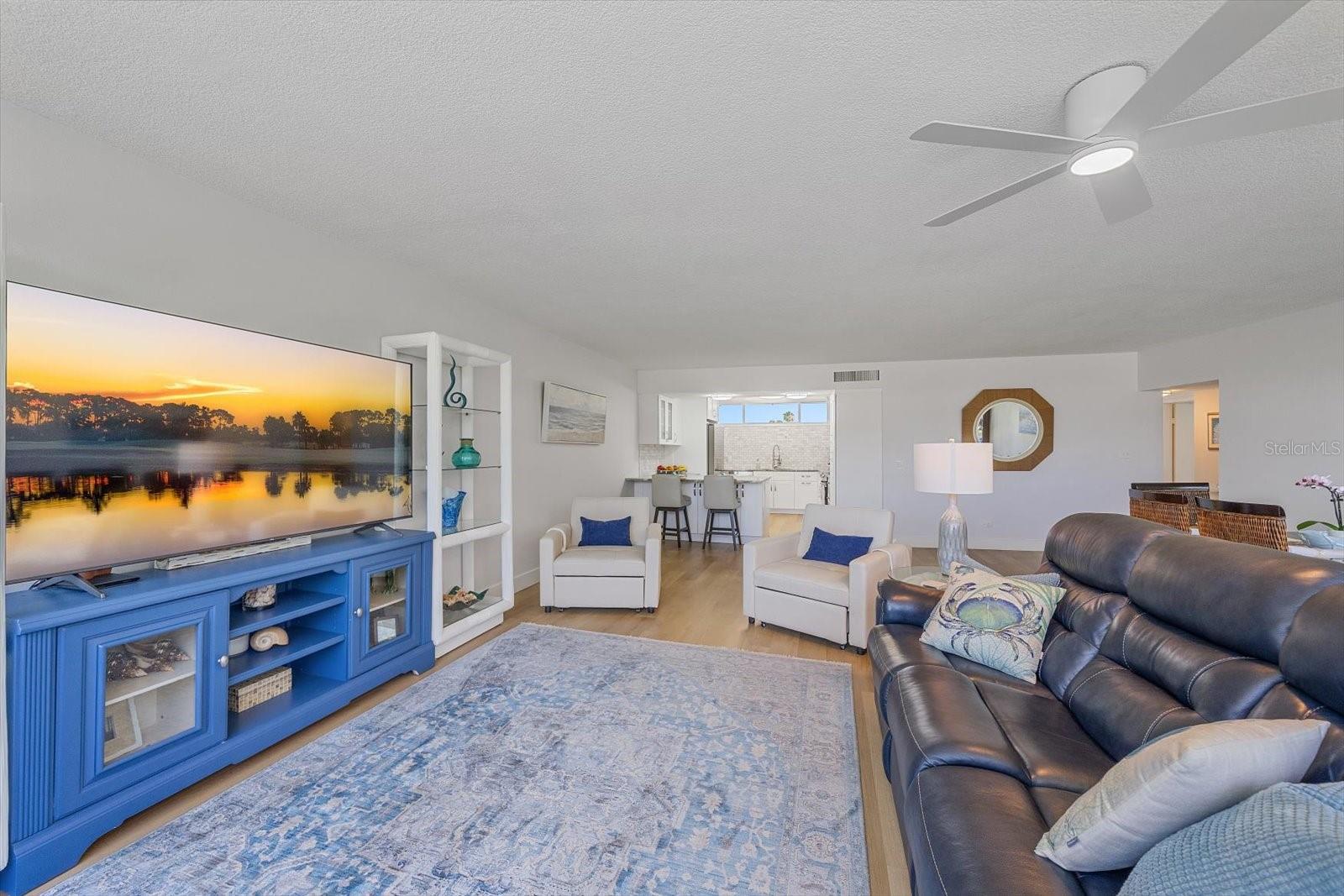 100 SANDS POINT RD #225, LONGBOAT KEY, FL, 34228