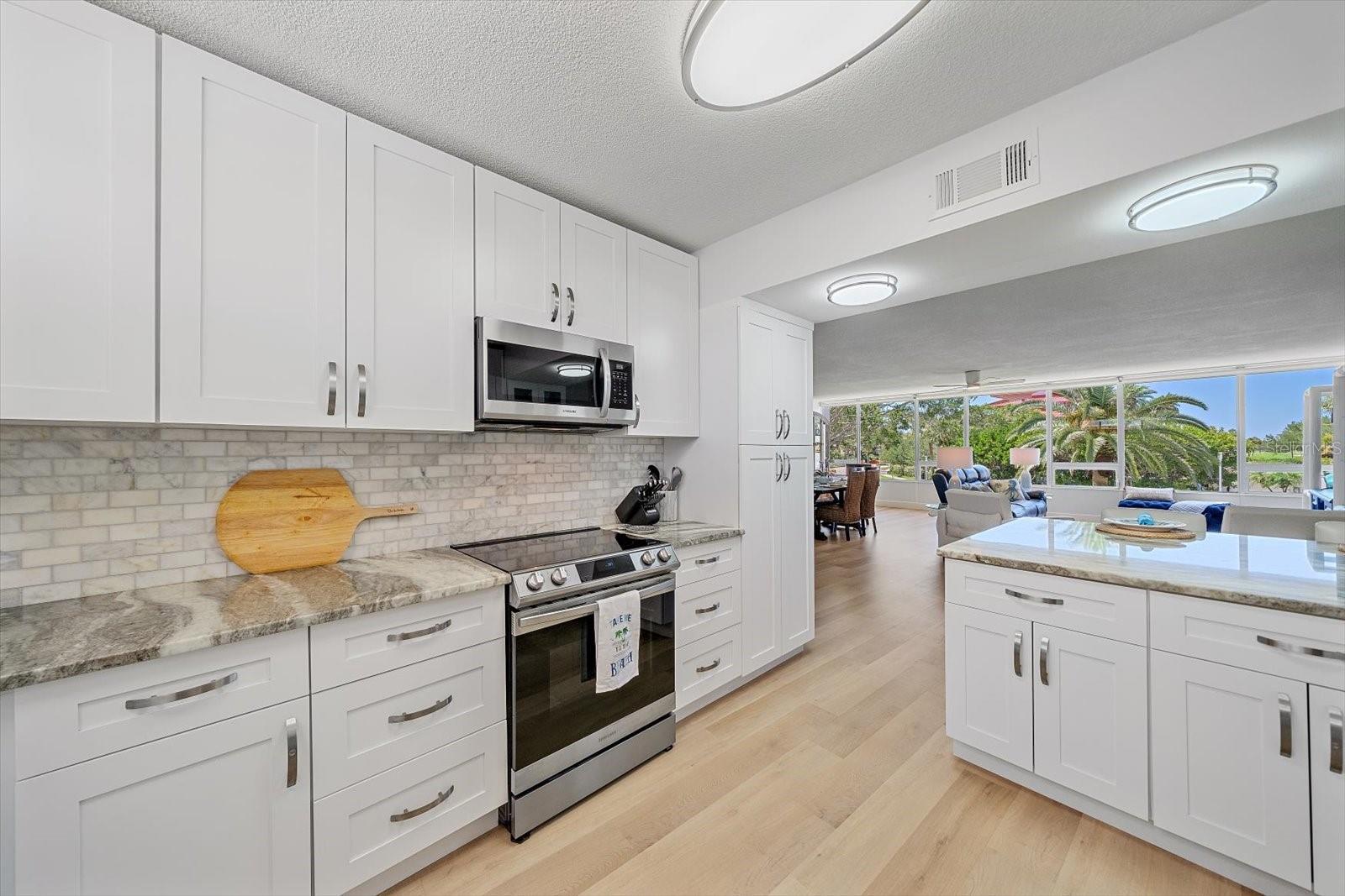 100 SANDS POINT RD #225, LONGBOAT KEY, FL, 34228