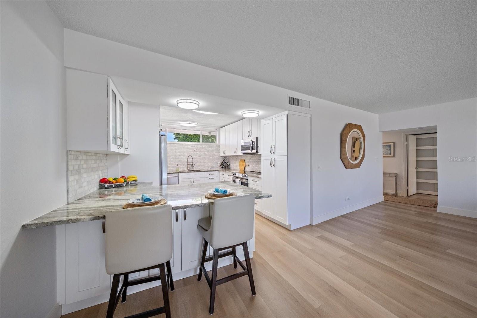 100 SANDS POINT RD #225, LONGBOAT KEY, FL, 34228