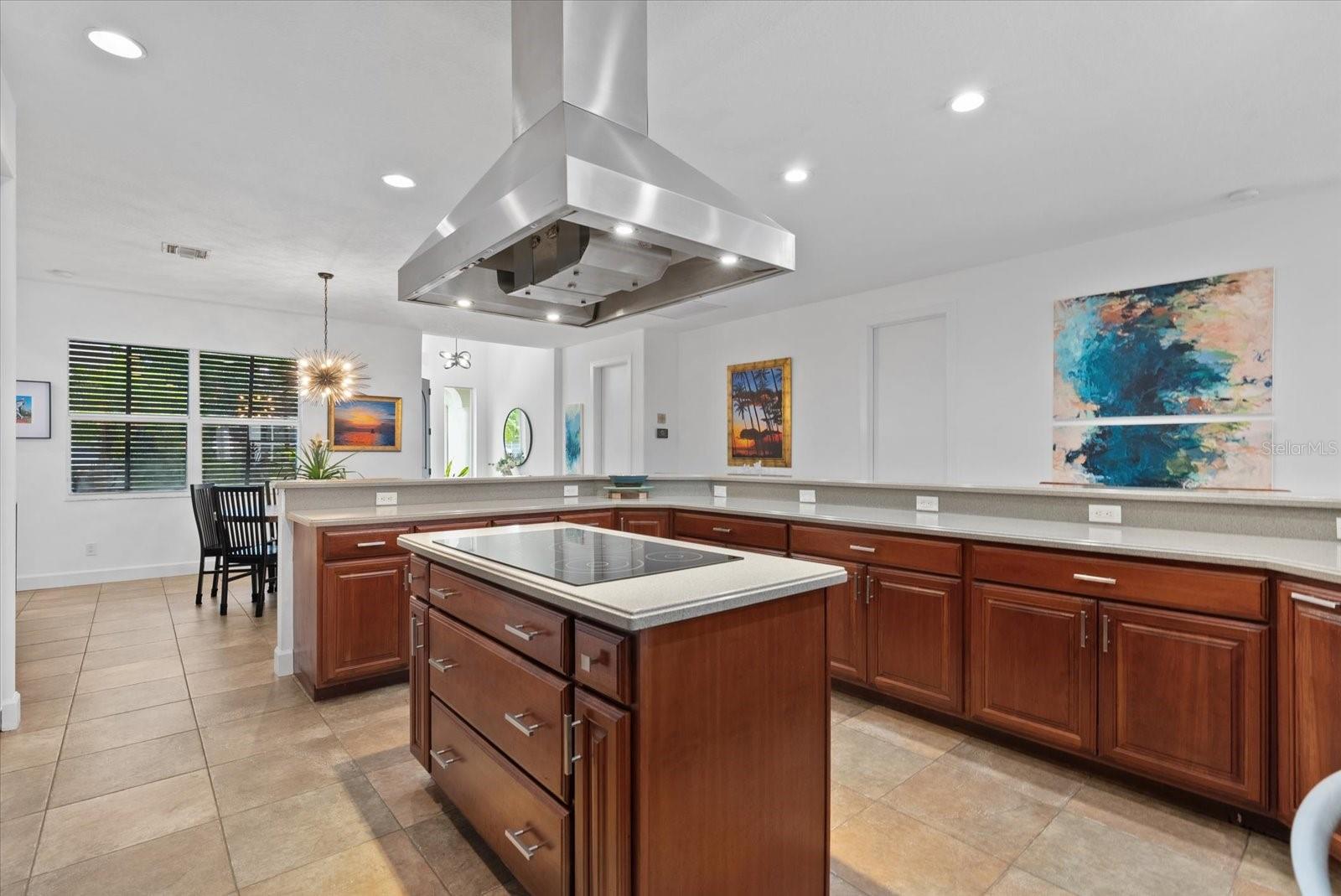 613 INDIANA AVE, NOKOMIS, FL, 34275