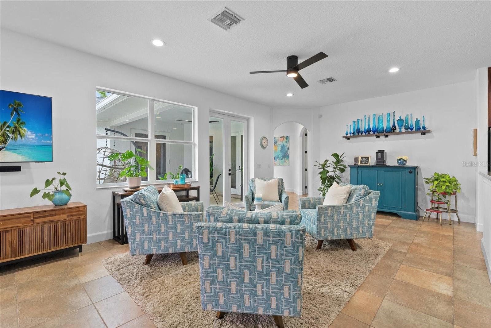613 INDIANA AVE, NOKOMIS, FL, 34275