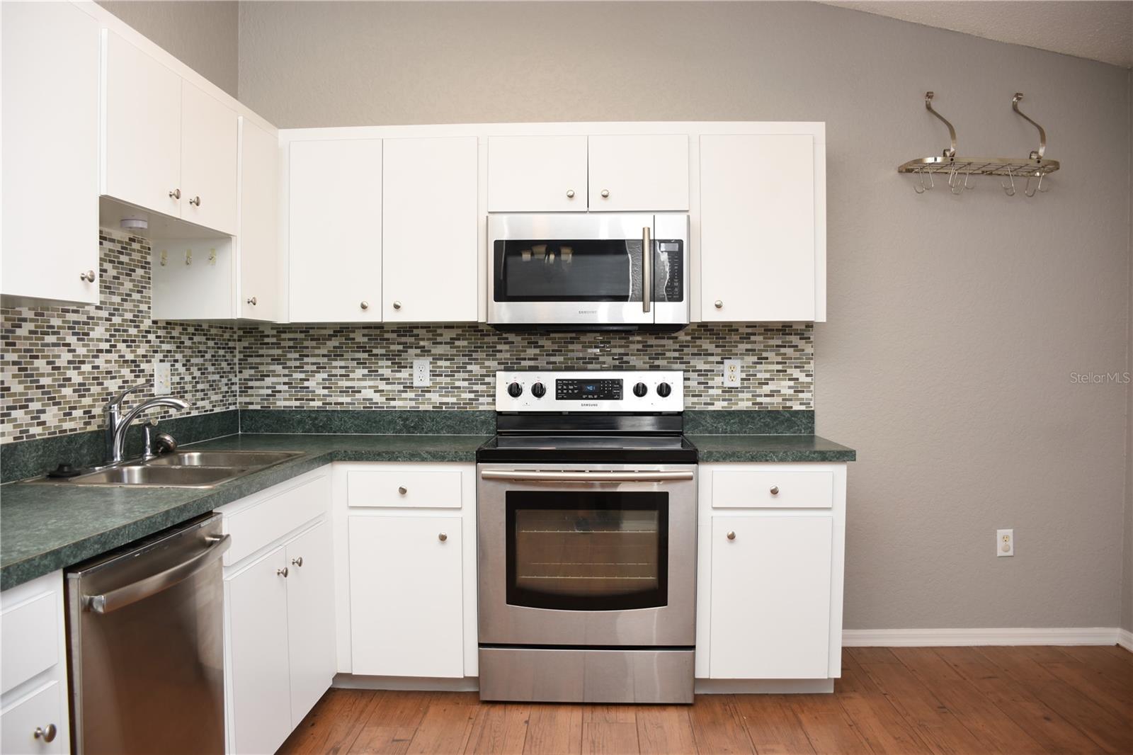 6603 MADEIRA AVE, LAKELAND, FL, 33811