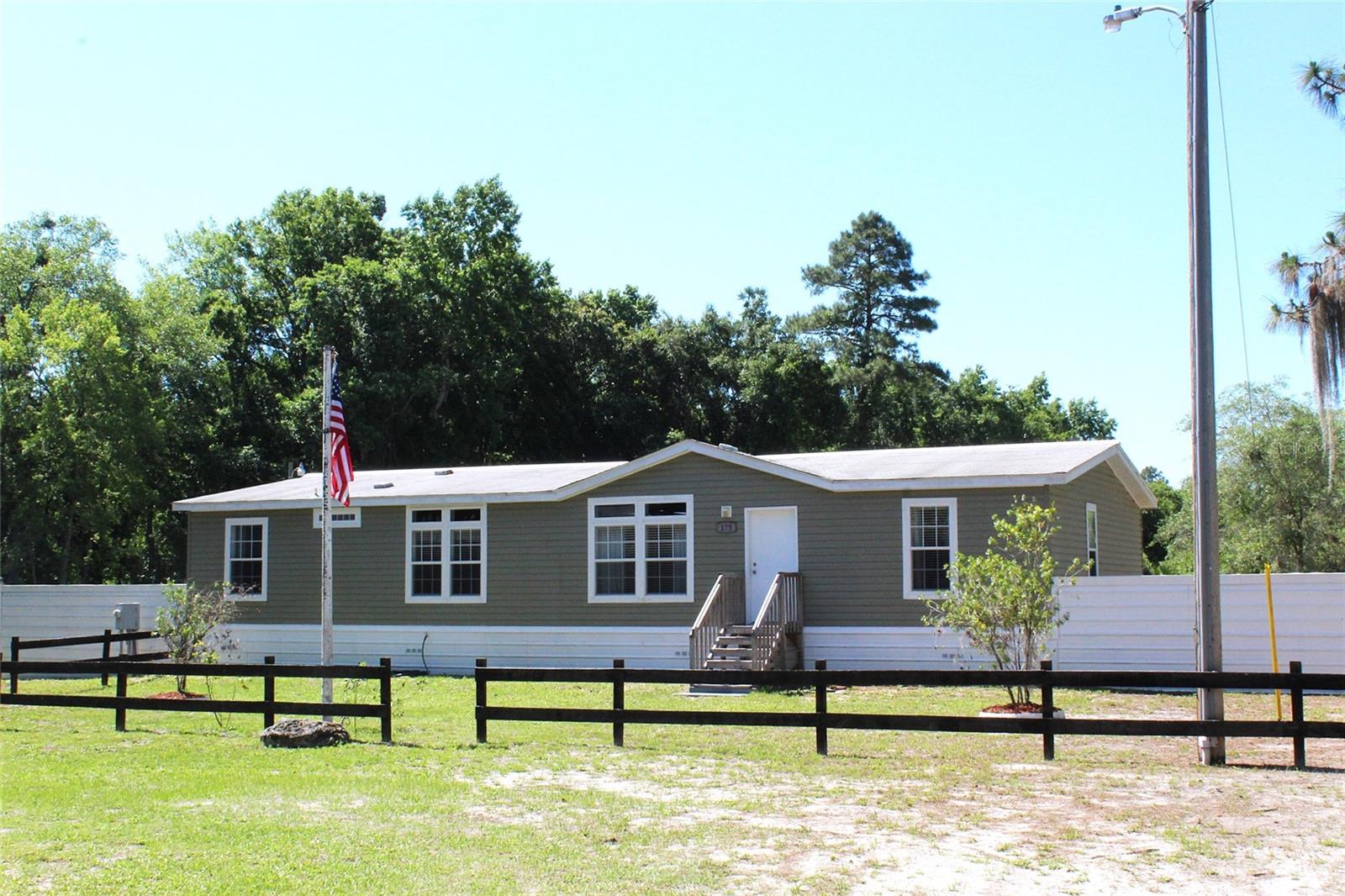 175 E SAN JOSE ST, PALATKA, FL, 32177
