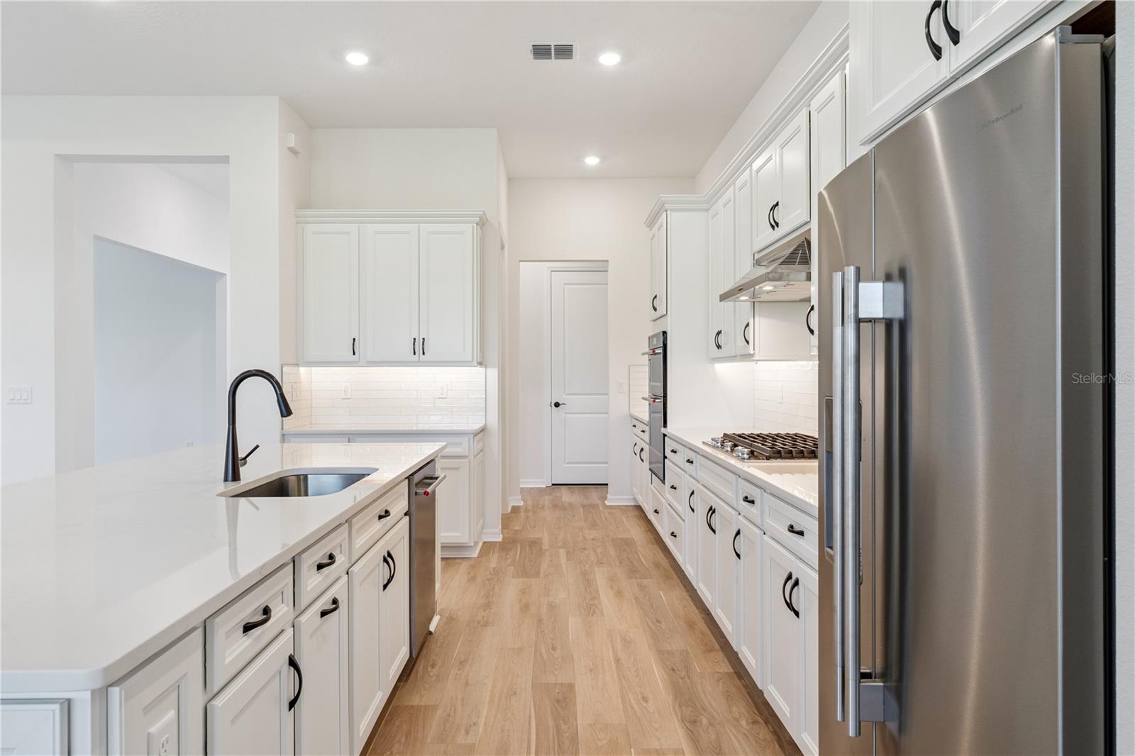 1552 SKYLINE HEIGHTS CIR, MINNEOLA, FL, 34715