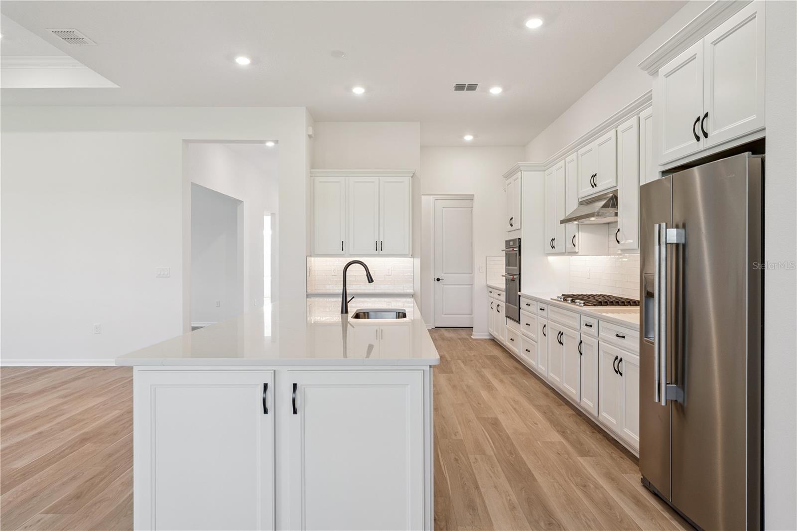 1552 SKYLINE HEIGHTS CIR, MINNEOLA, FL, 34715