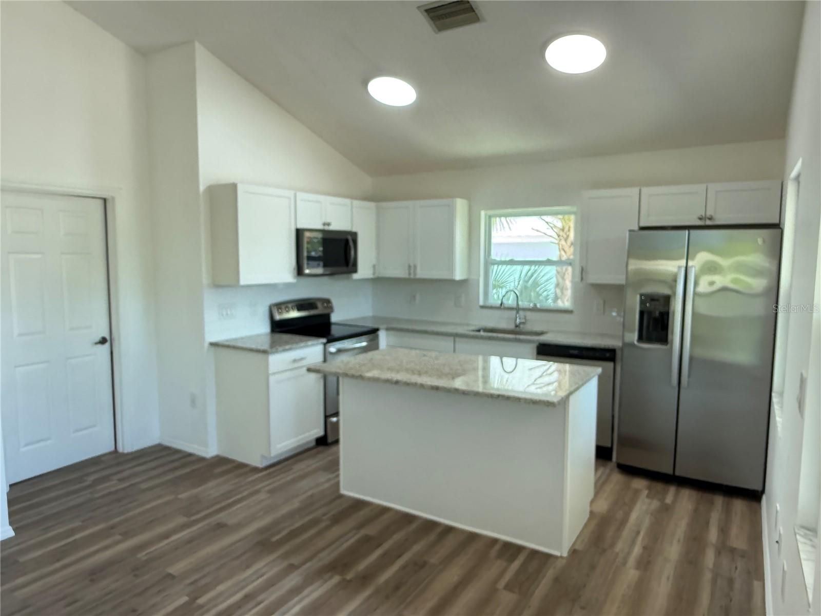 330 PAVONIA RD, NOKOMIS, FL, 34275