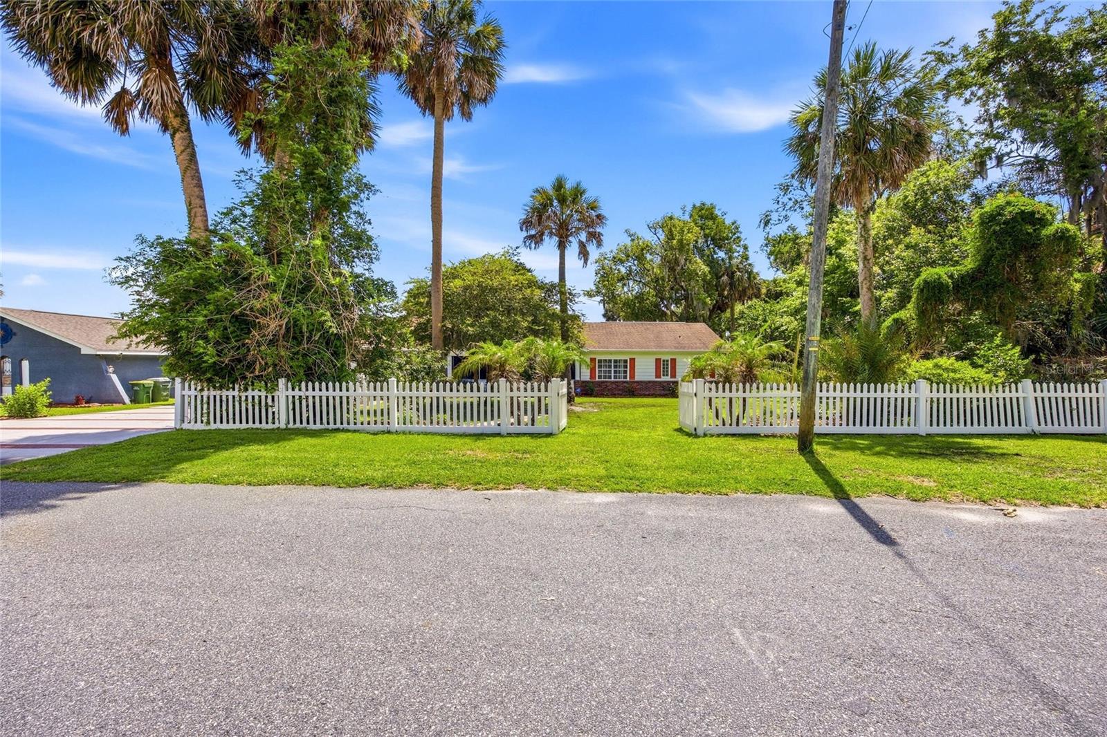 1100 N PALMETTO ST, LEESBURG, FL, 34748