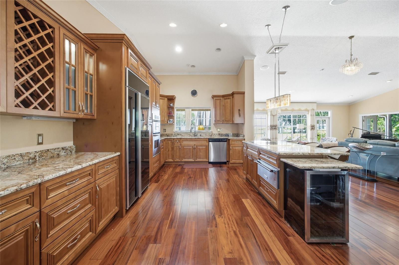 1100 N PALMETTO ST, LEESBURG, FL, 34748