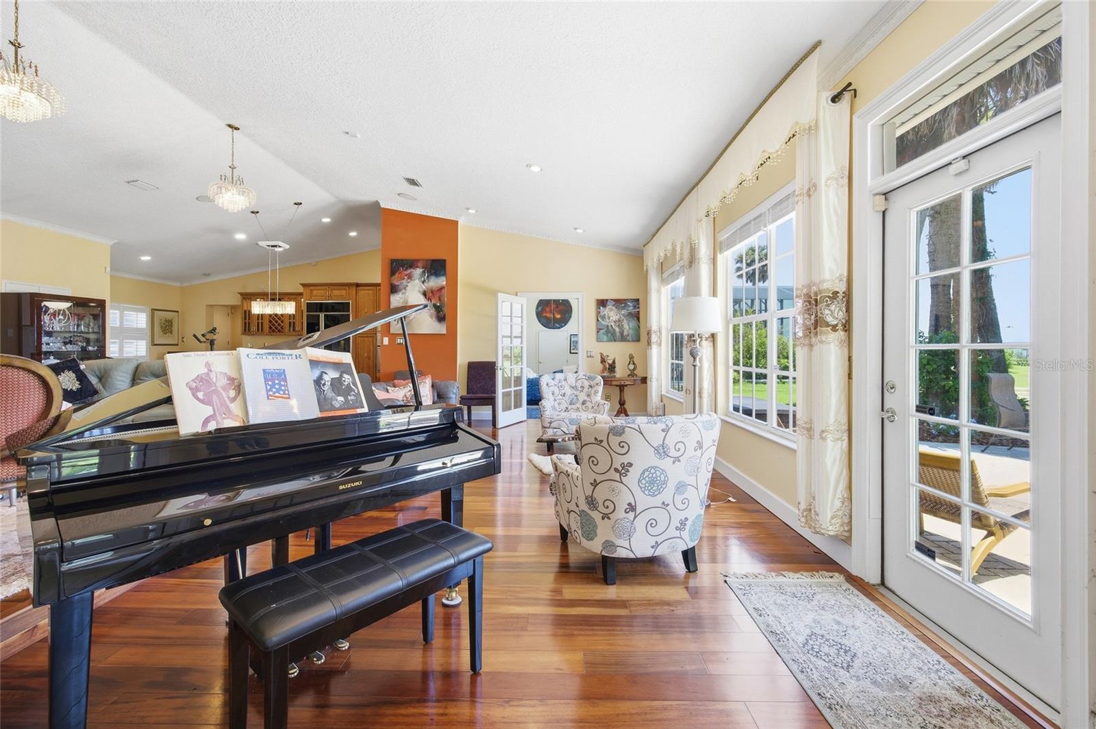 1100 N PALMETTO ST, LEESBURG, FL, 34748
