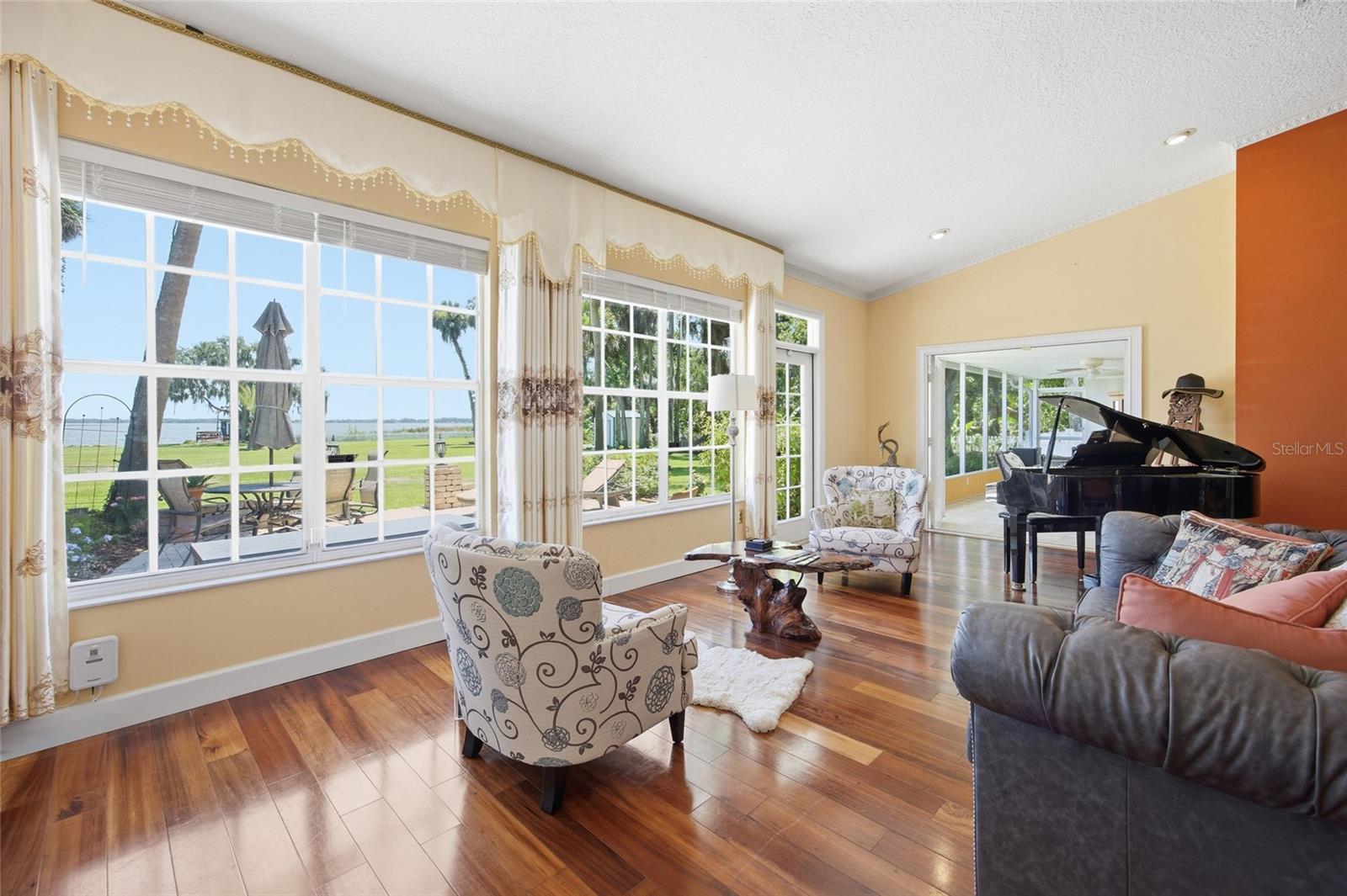 1100 N PALMETTO ST, LEESBURG, FL, 34748