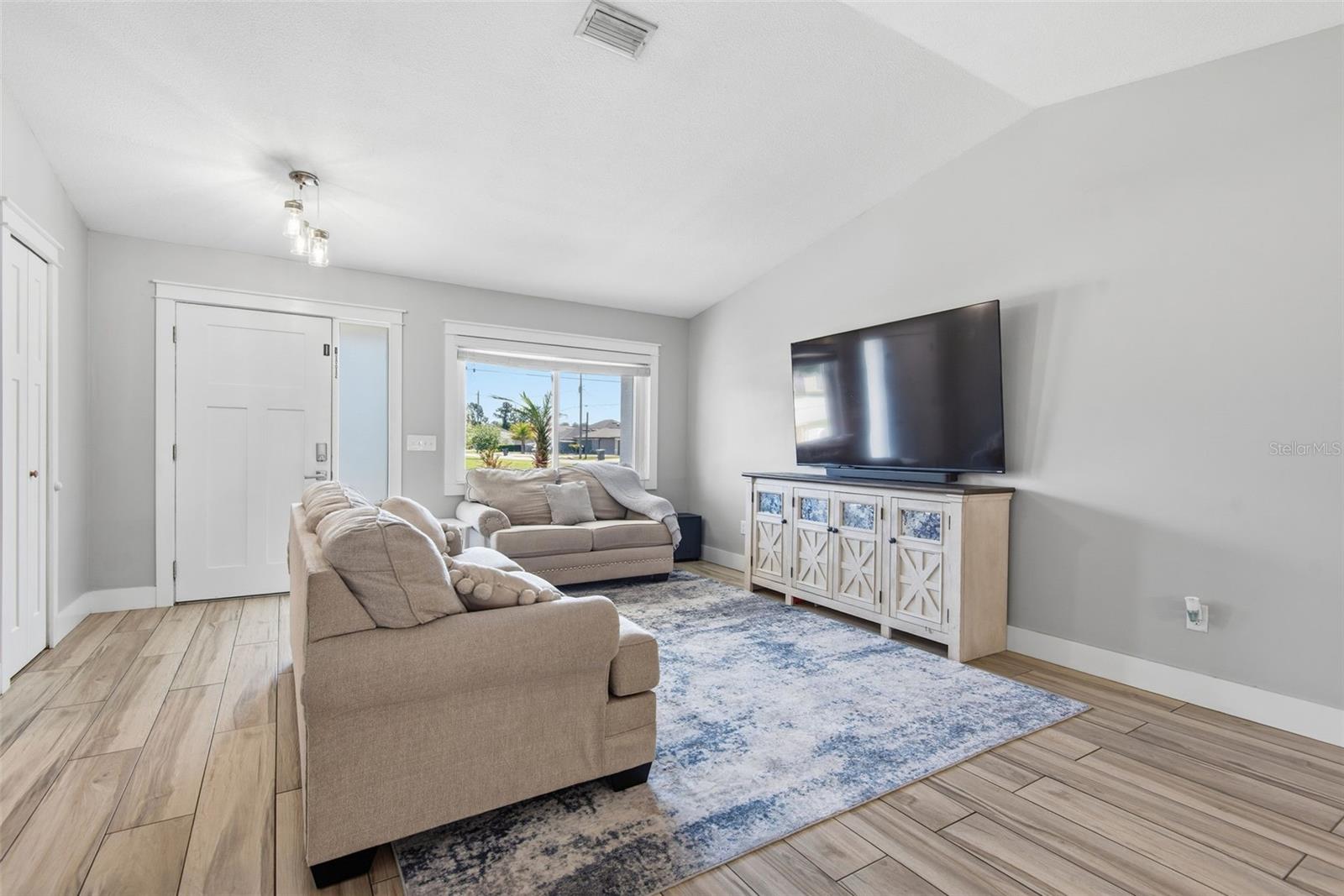 81 LARAMIE DR, PALM COAST, FL, 32137
