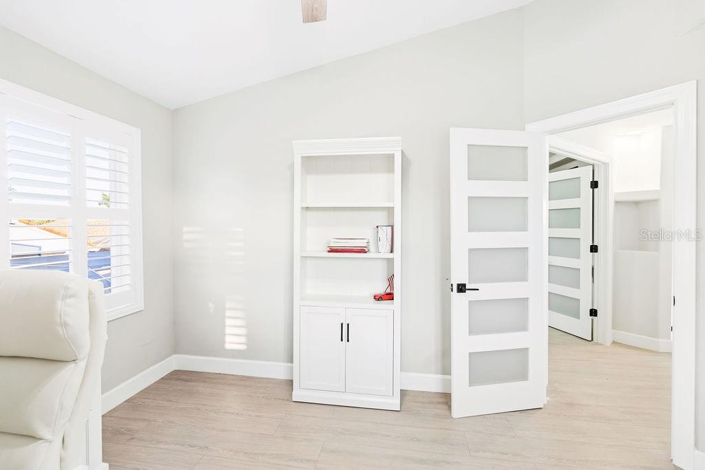 811 SANDCASTLE CIR, BRANDON, FL, 33511