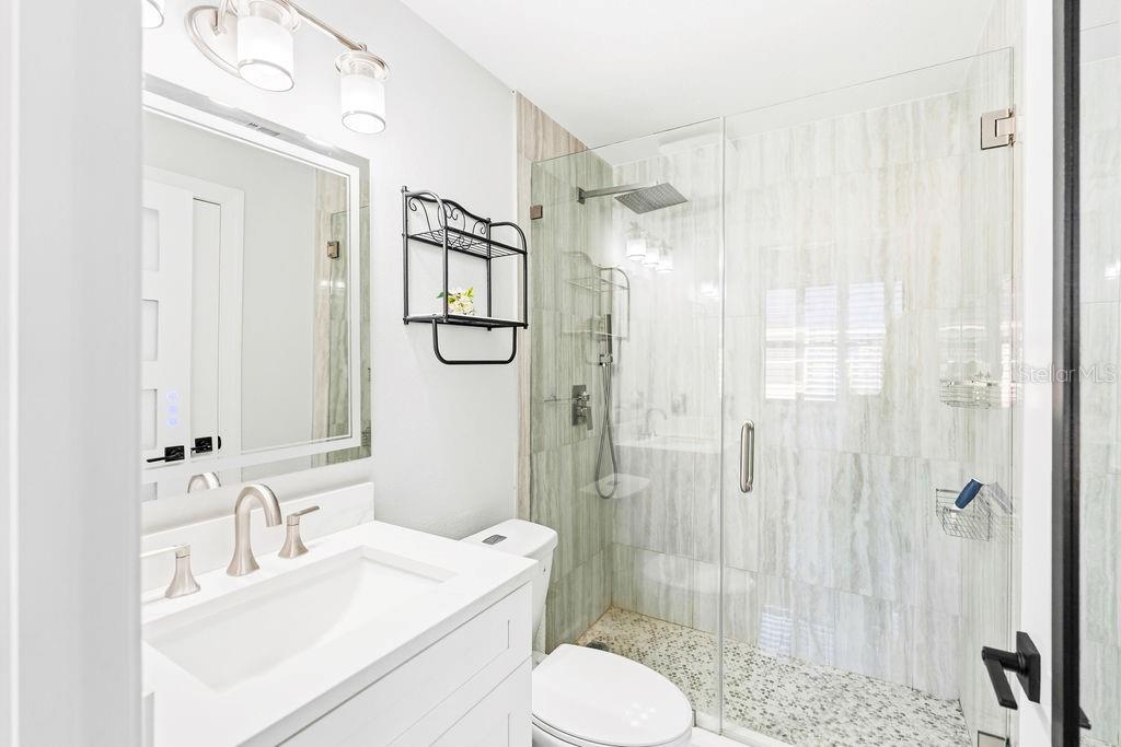 811 SANDCASTLE CIR, BRANDON, FL, 33511