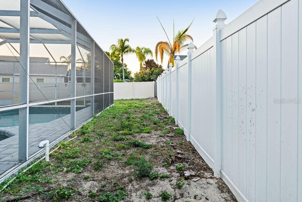 811 SANDCASTLE CIR, BRANDON, FL, 33511