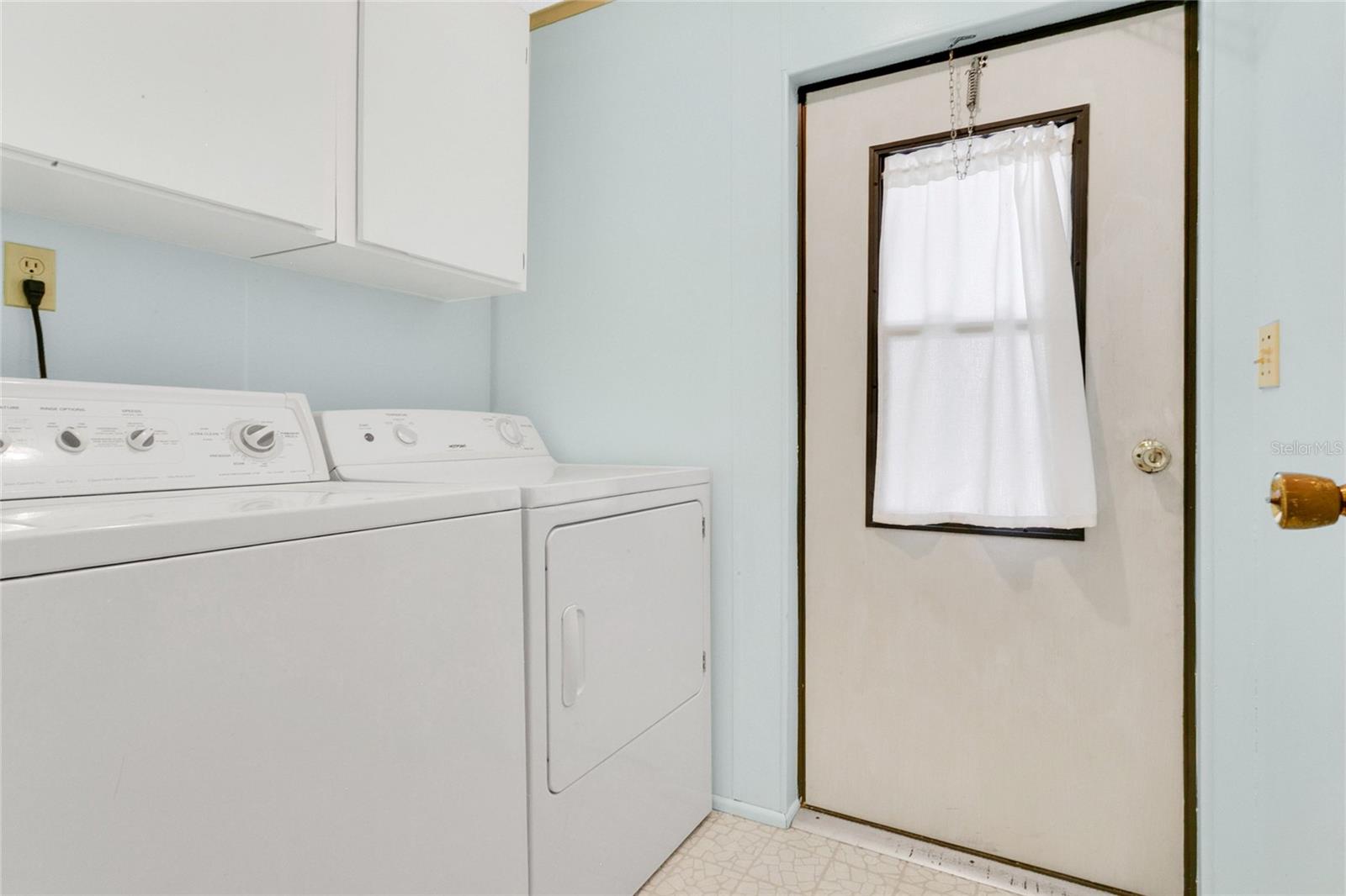 32520 W GOLF CT, LEESBURG, FL, 34748