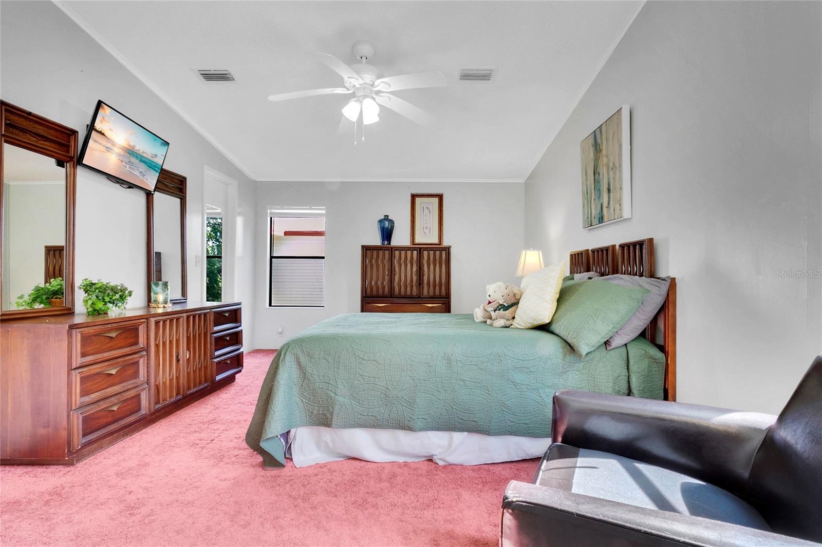 32520 W GOLF CT, LEESBURG, FL, 34748