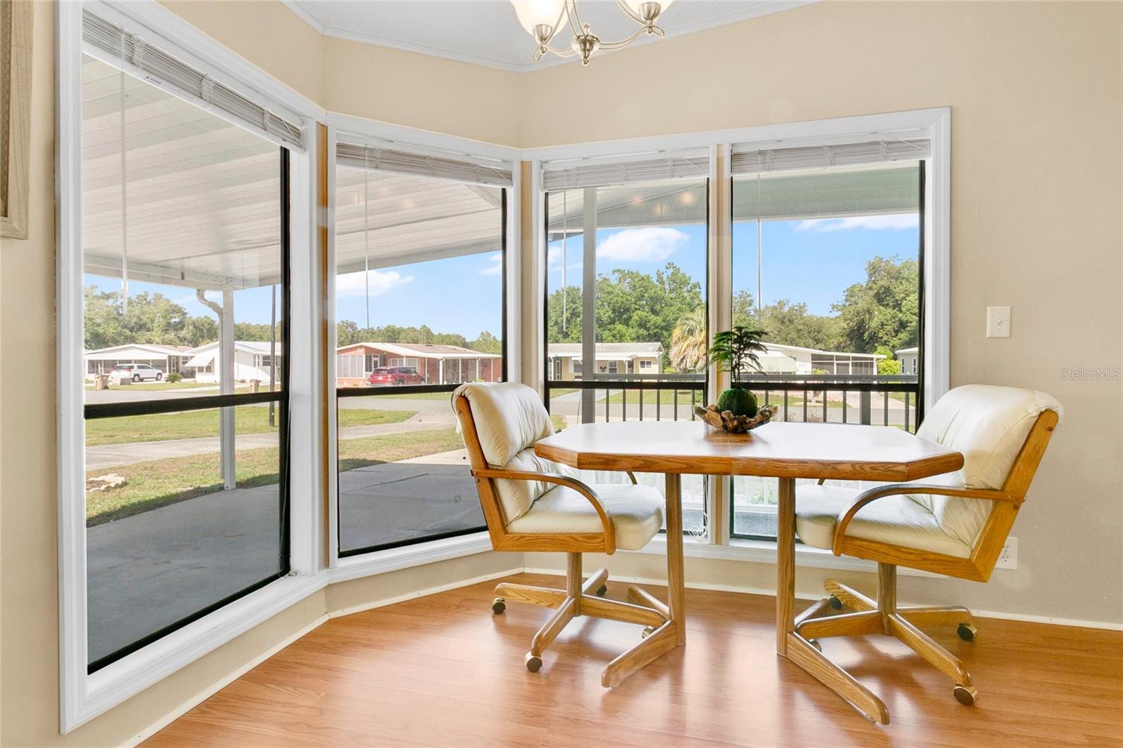32520 W GOLF CT, LEESBURG, FL, 34748