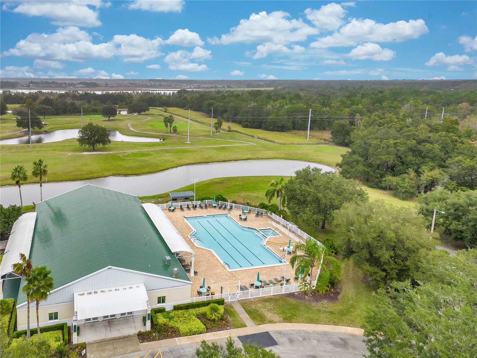 32520 W GOLF CT, LEESBURG, FL, 34748