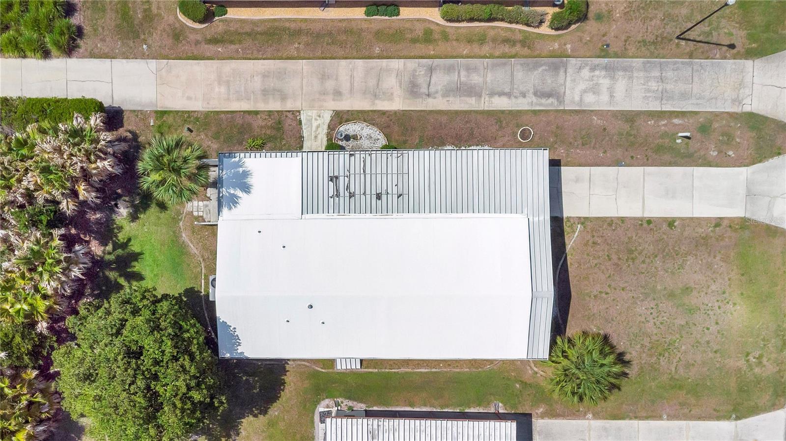 32520 W GOLF CT, LEESBURG, FL, 34748