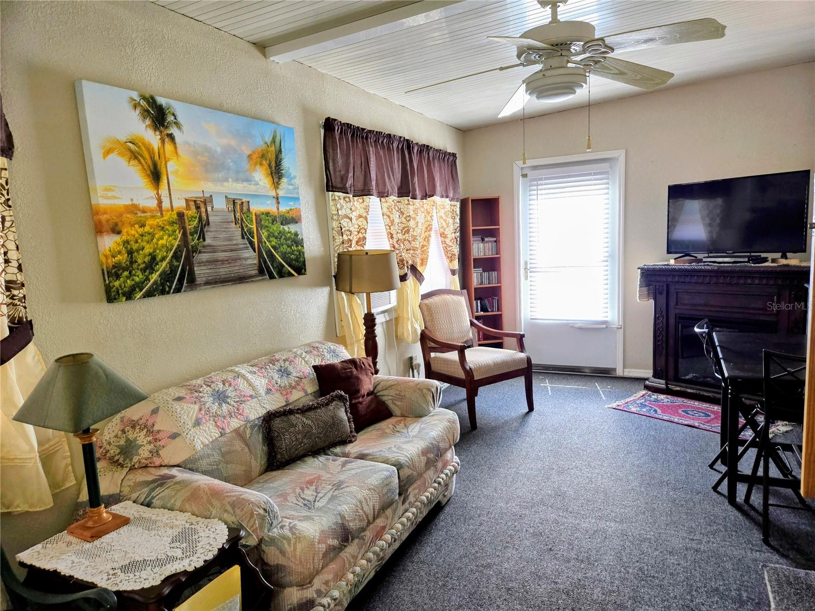 6235 PARKSEND LN, ZEPHYRHILLS, FL, 33542