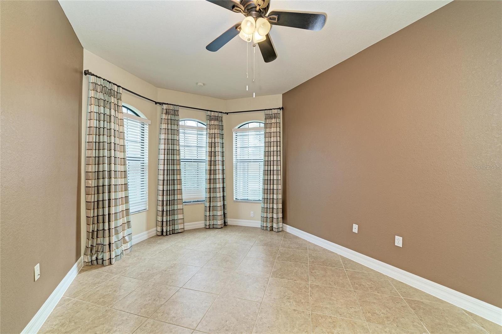 3701 PLEASANT SPRINGS DR, NAPLES, FL, 34119