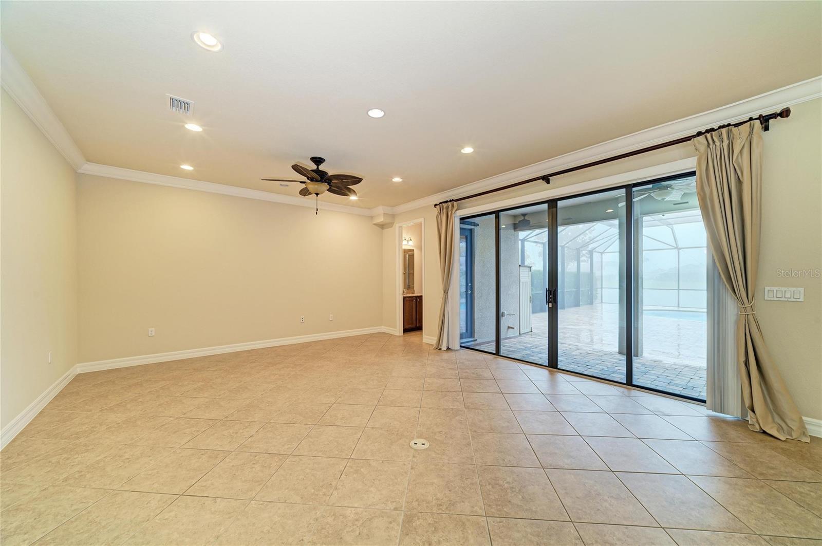 3701 PLEASANT SPRINGS DR, NAPLES, FL, 34119