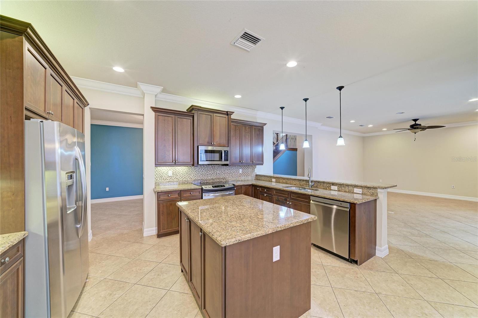 3701 PLEASANT SPRINGS DR, NAPLES, FL, 34119