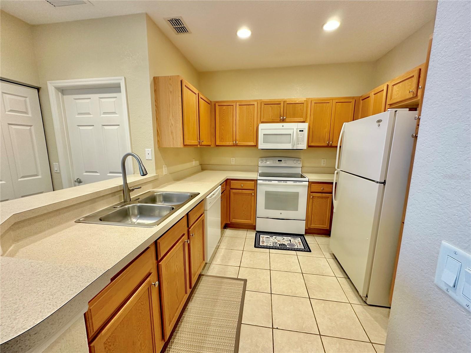2370 GRAND CENTRAL PKWY #5, ORLANDO, FL, 32839