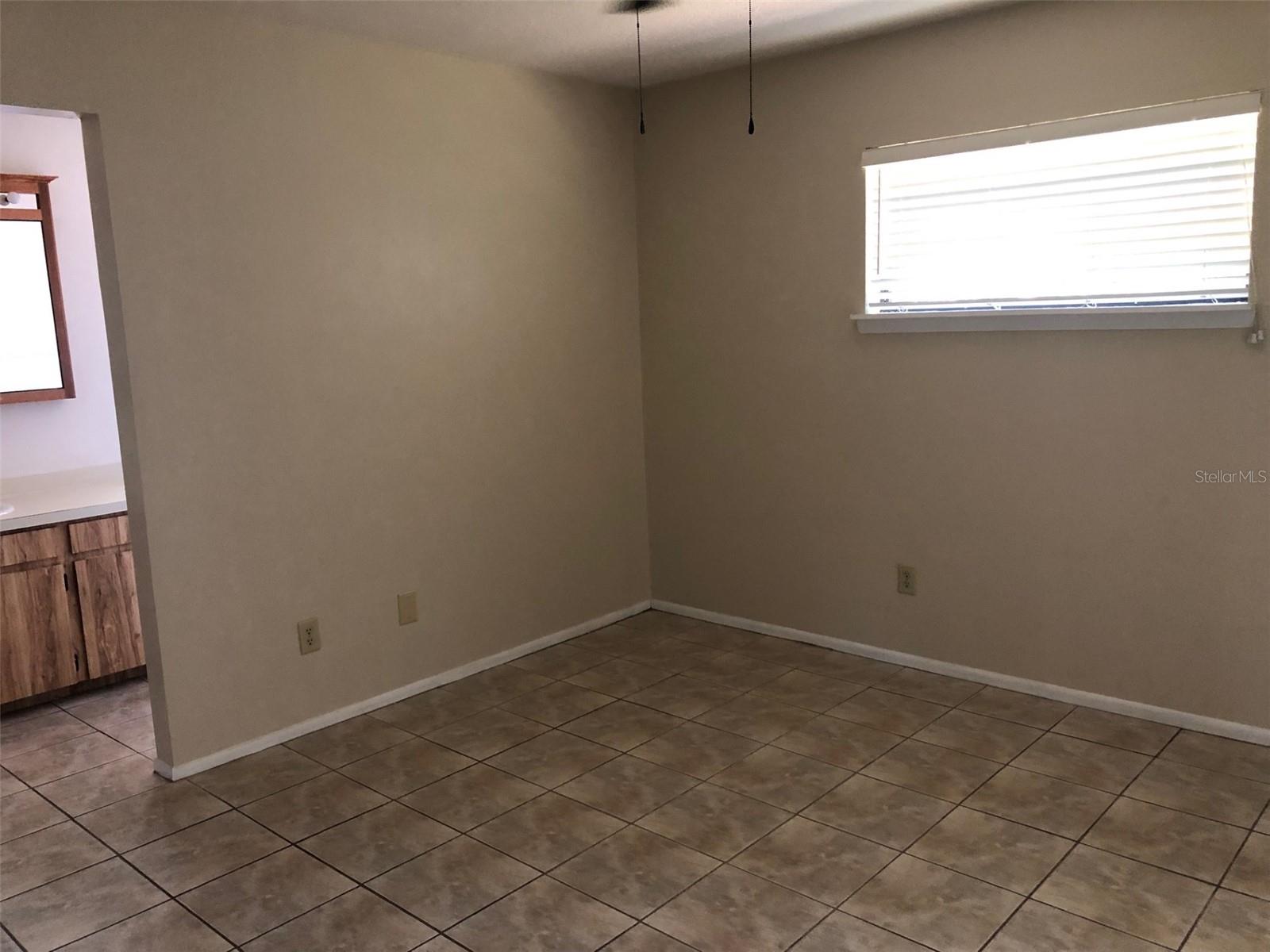 625 E 8TH AVE, MOUNT DORA, FL, 32757