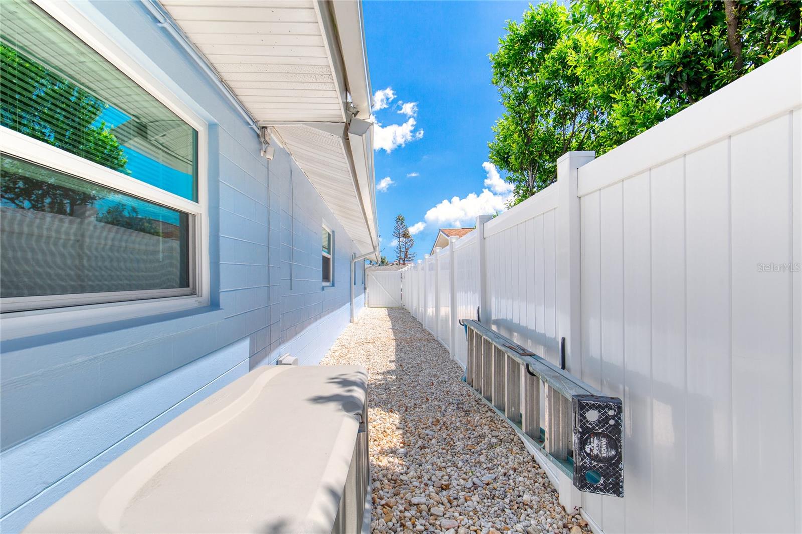 32 PLAZA DR, ORMOND BEACH, FL, 32176